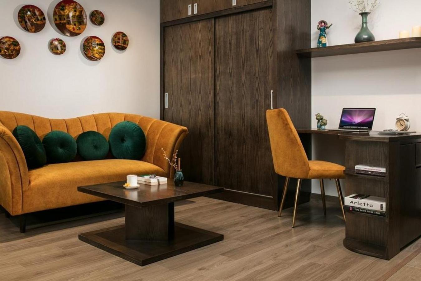 The Bloom - Bespoke Living होटल के अलावा