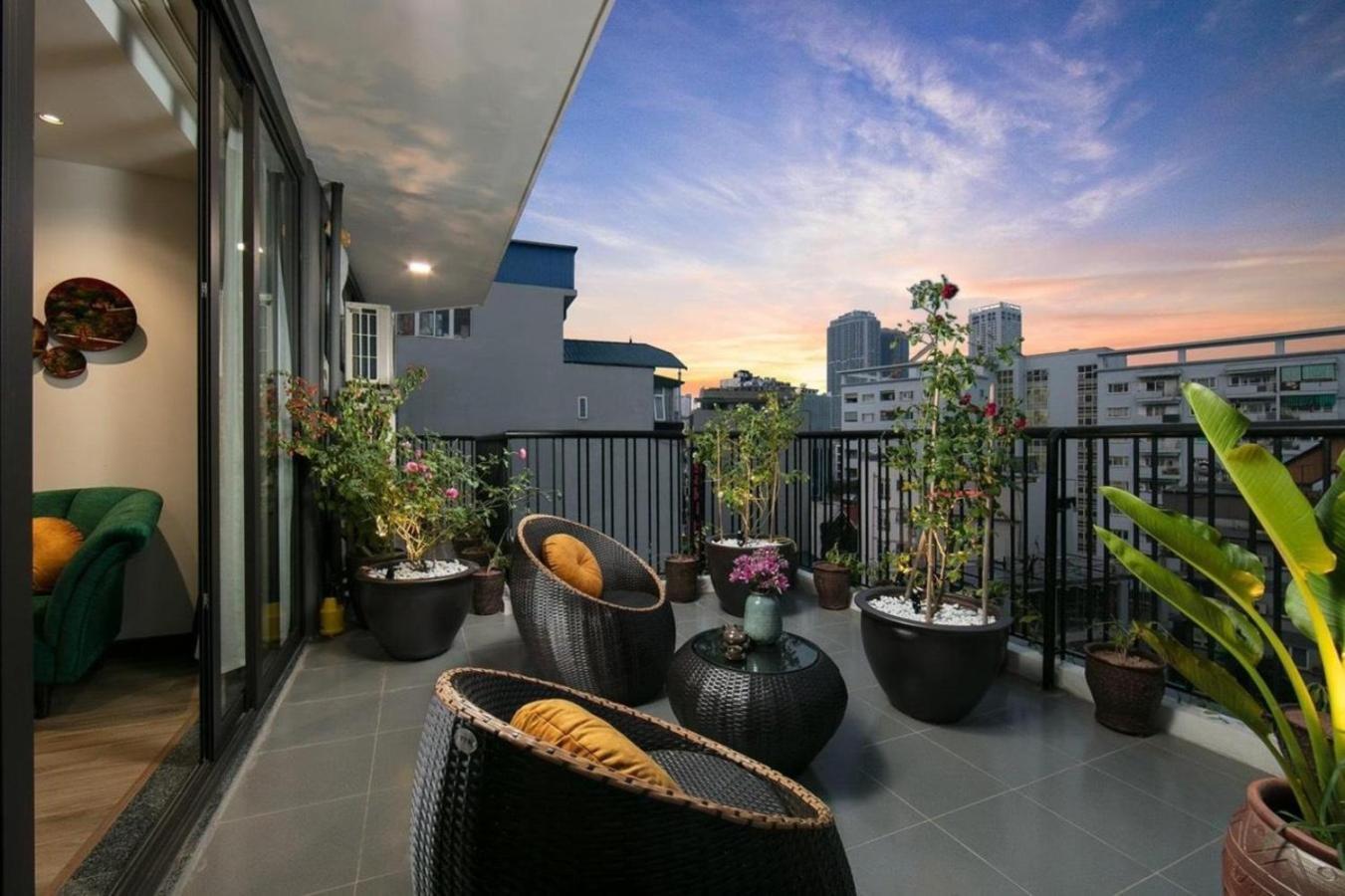 The Bloom - Bespoke Living 4* Ханой